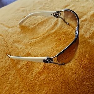 Gucci Sunglasses w/case